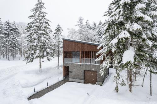 Hirafu Ski Chalet | Jade Rabbit