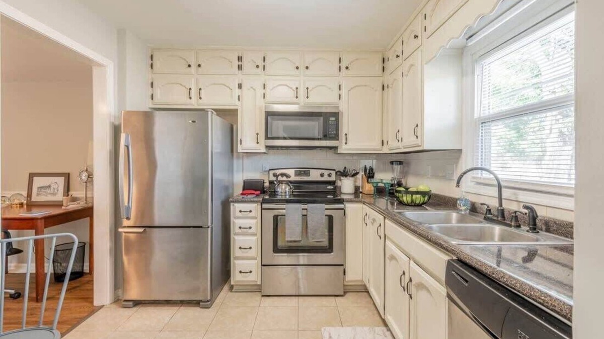 Huntsville House | Jade Rocket City Retreat