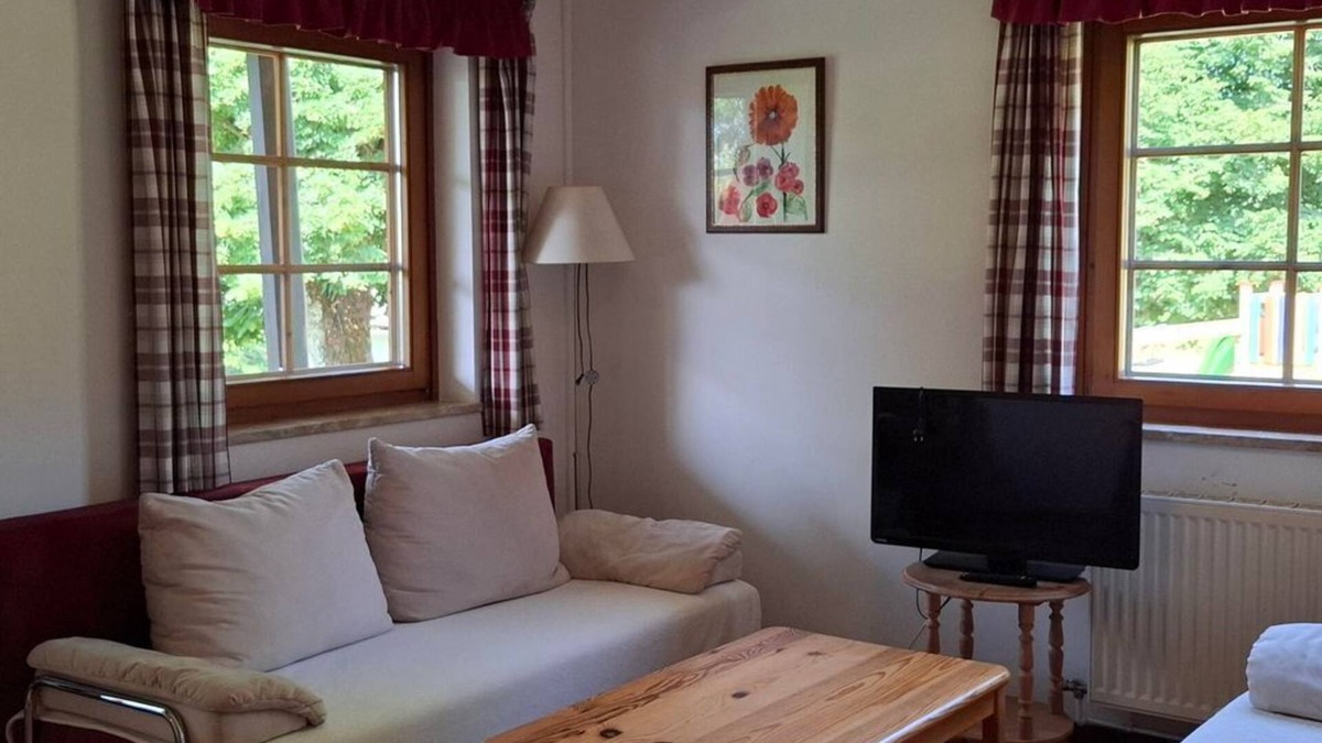 Notsch im Gailtal Cabin | Jagawinkel Apartment No. 3 - Wasserleonburg Castle