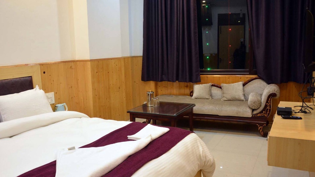 Almora Hotel | Jalal Palace