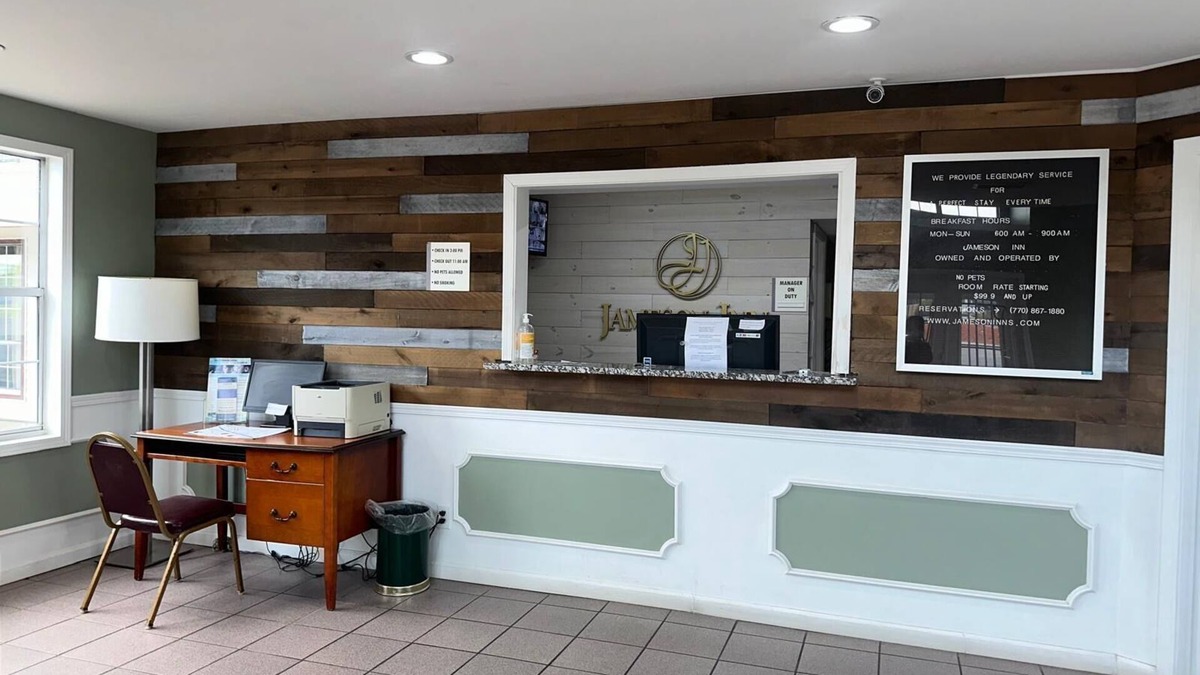 Winder Hotel | Jameson Inn Winder