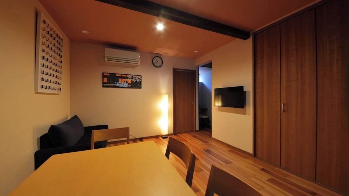 Rokurocho Apartment | Japanese Modern Townhouse in Gion with Floor Heat