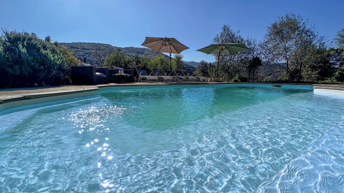 Ocana Villa | Jardin des Abeilles - Famille, Rivière, Zen - by TGB