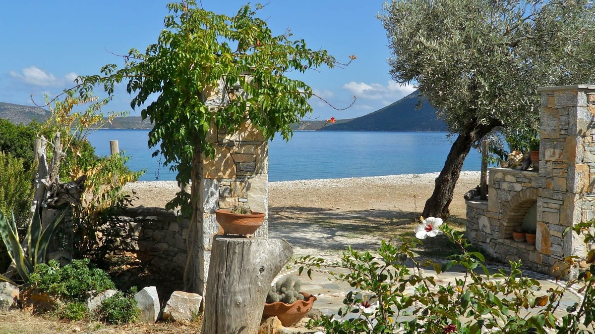 Steni Vala House | JASMINE - Flower Houses in Alonissos island