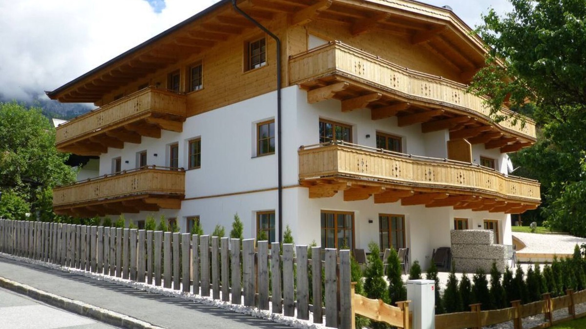 Scheffau am Wilden Kaiser Apartment | Jaspis - Cozy vacation apartment, south-facing balcony, private sauna, underground parking and elevator