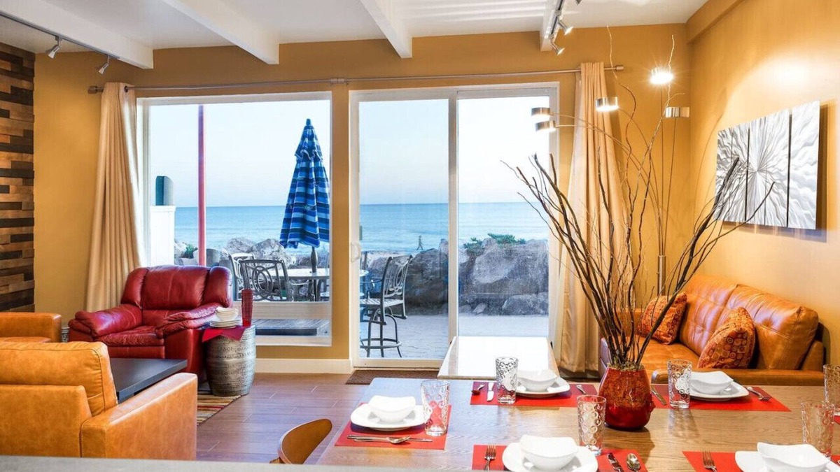 Rio del Mar House | Jaw-Dropping Beach-Front Retreat!