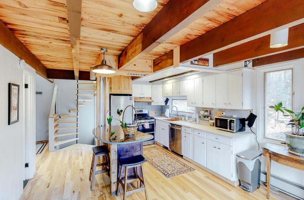 North Troy House | Jay Chalet
