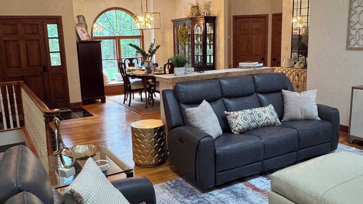 Morganton House | JB’s Winners Circle is a peaceful, quite home only 3 minutes from downtown.