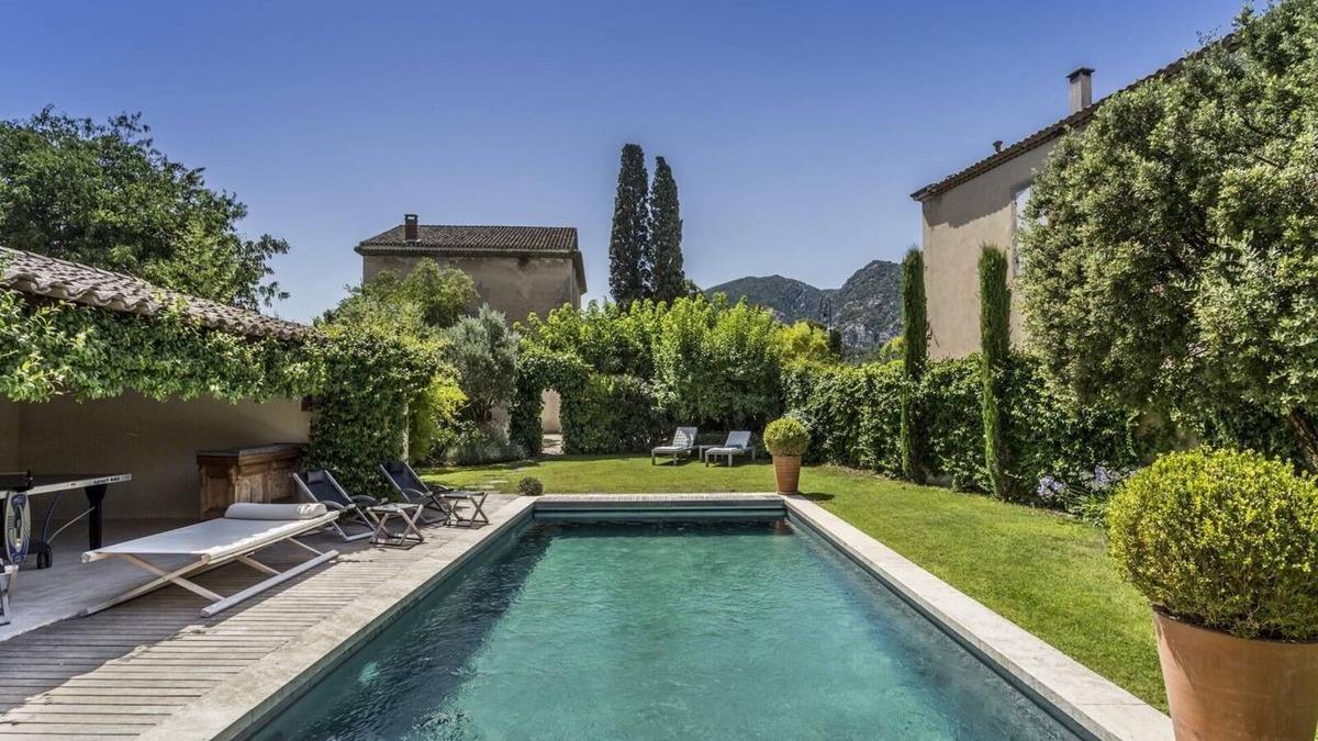 Maubec Villa | JDV Holidays - 5 bedroom/5 bath stone villa with heated, private pool and A/C