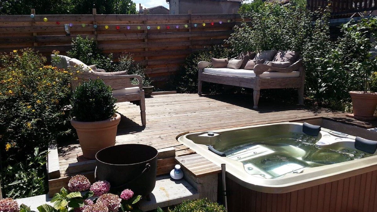 Saint-Haon-le-Chatel House | JEANNE room of the Saint Jacques relay