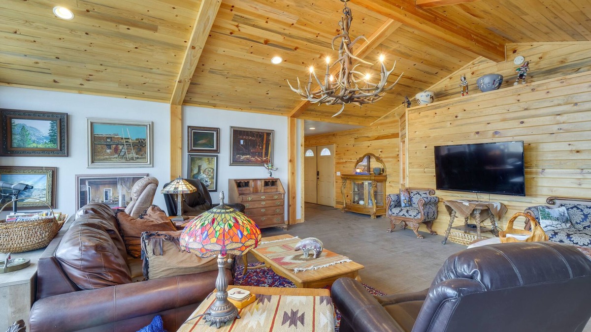 Jefferson House | Jefferson Home w/Mountain Views & Horse Pastures