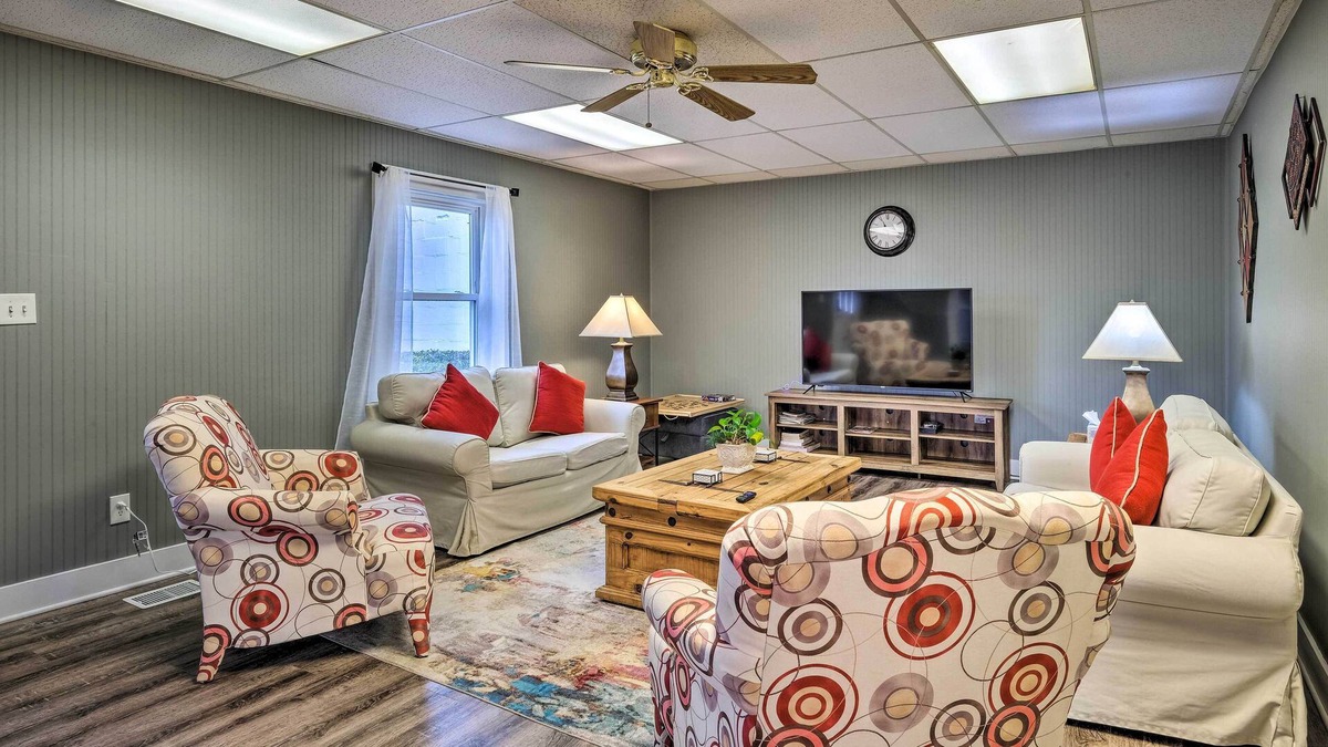 Jeffersontown House | Jeffersontown Home ~ 12 Mi to Dtwn Louisville