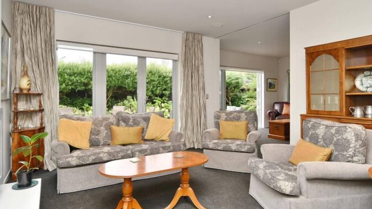 Christchurch House | Jeffreys Road-2-Storey holiday home in Fendalton