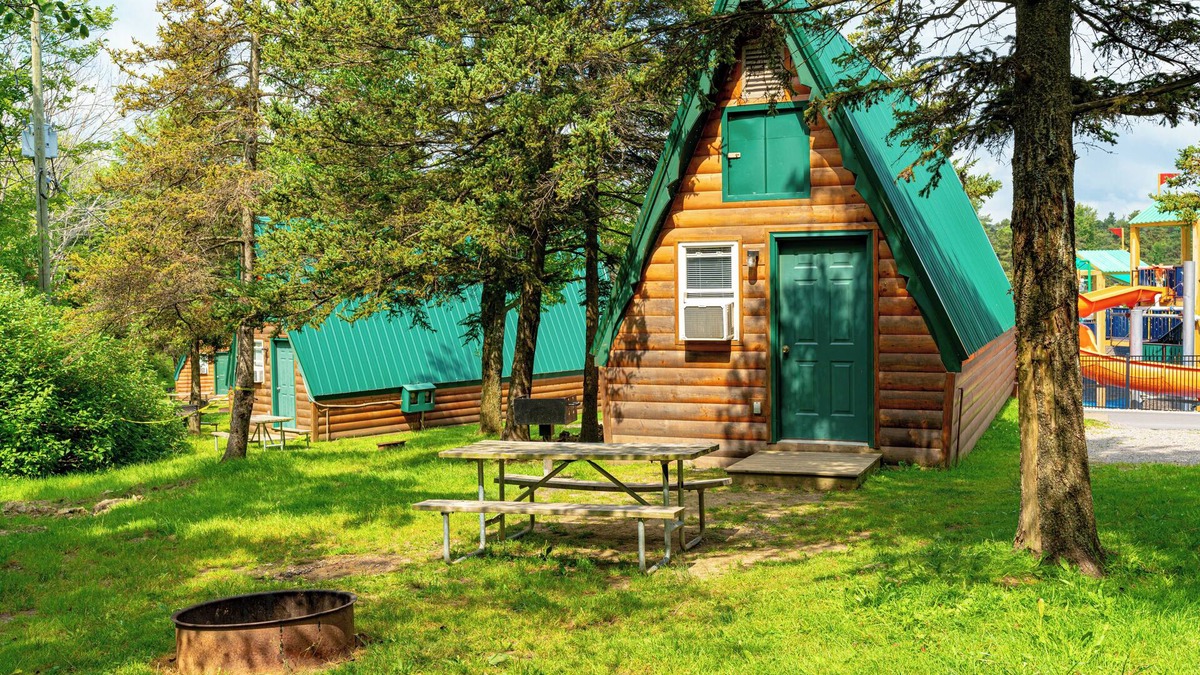 North Java Hotel | Jellystone Park of Western New York