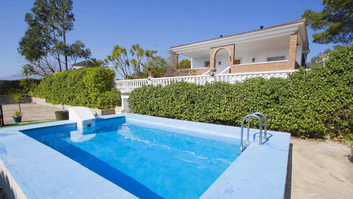 Tortosa Villa | Jennifer Tortosa 561.315