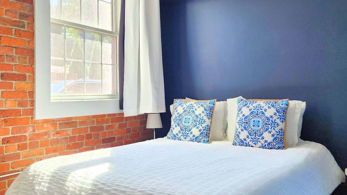 College Hill Apartment | Jennifer’s Stylish Downtown Brick Foundry Escape