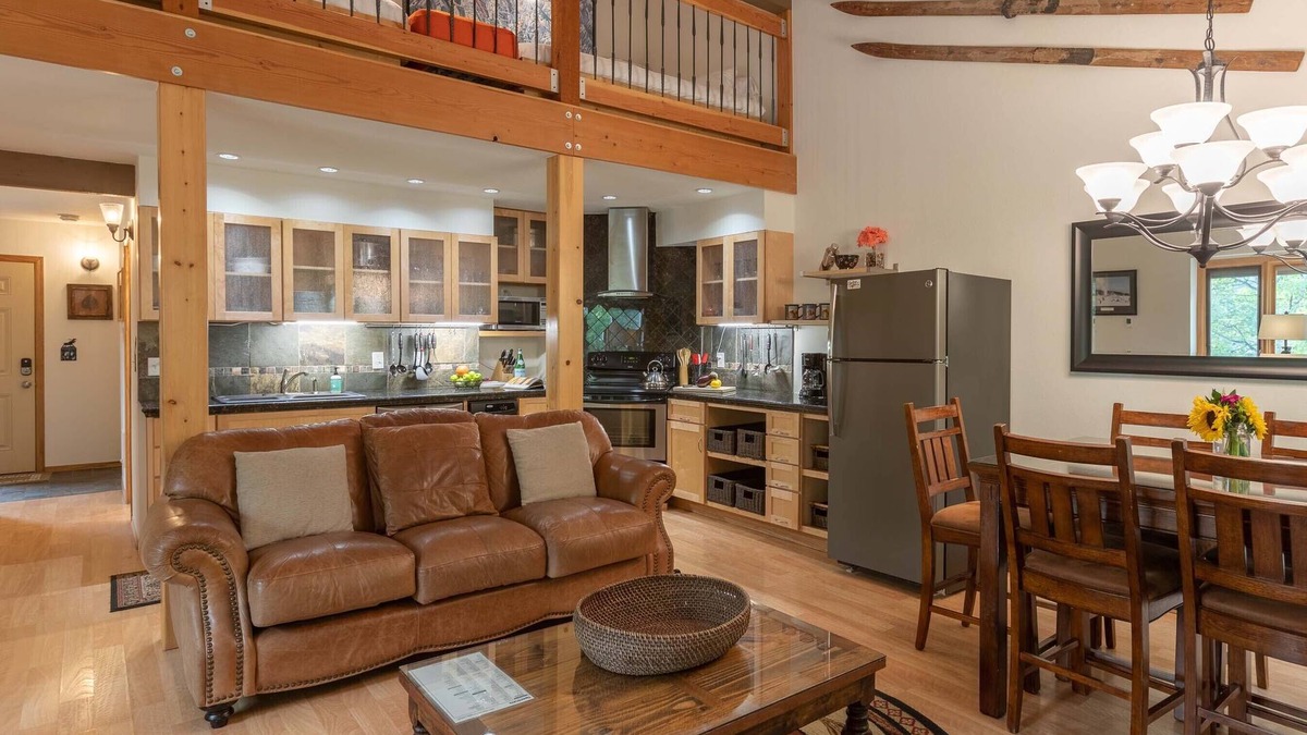 Teton Pines Condo | JHRL - Larkspur 1224, Beautifully renovated, spacious retreat