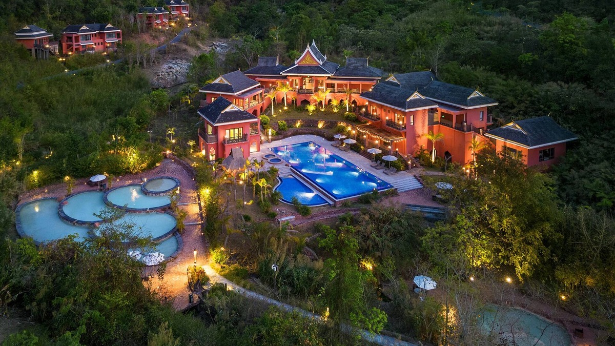 Jinggu County Hotel | Jinggu Mangka Xikang Yunshe