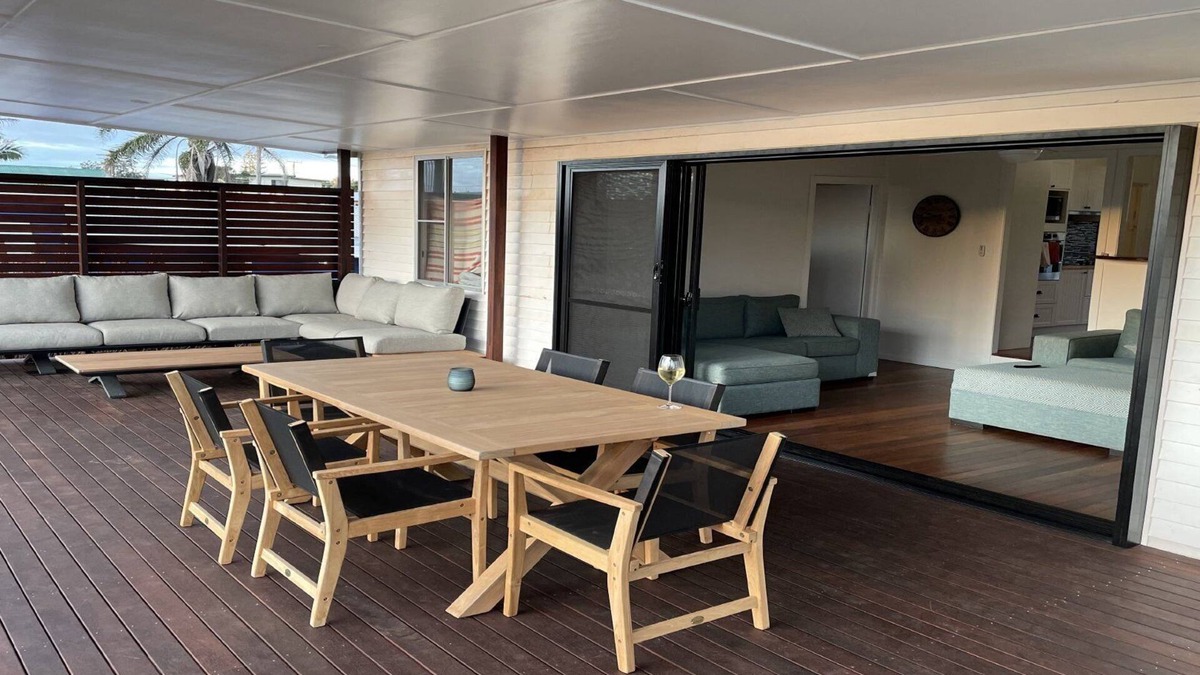 Wooli House | JJ's Holiday House, TOP NOTCH