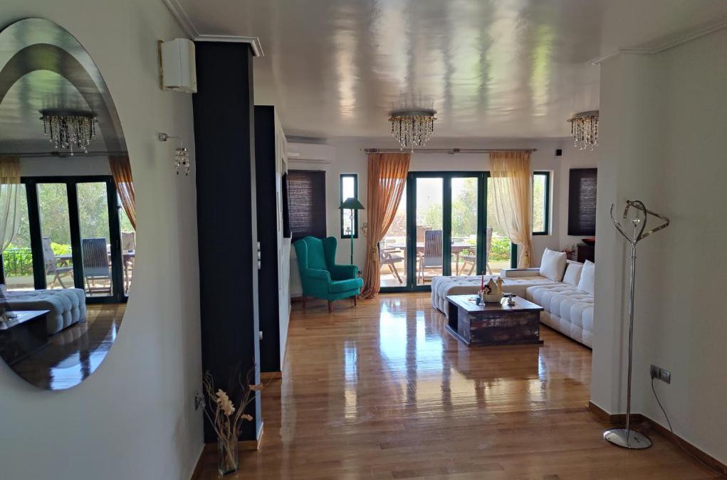 Spata-Artemida Apartment | John's modern apartments artemida