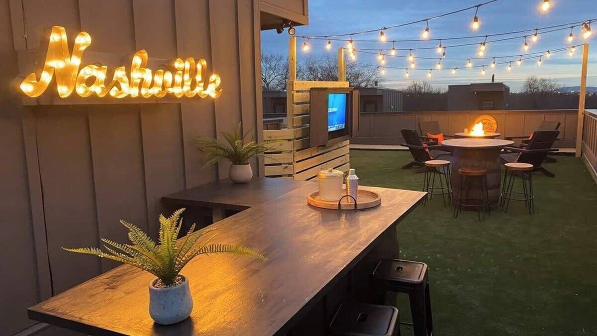 East Nashville House | Johnny & June House Walk to Downtown Bars