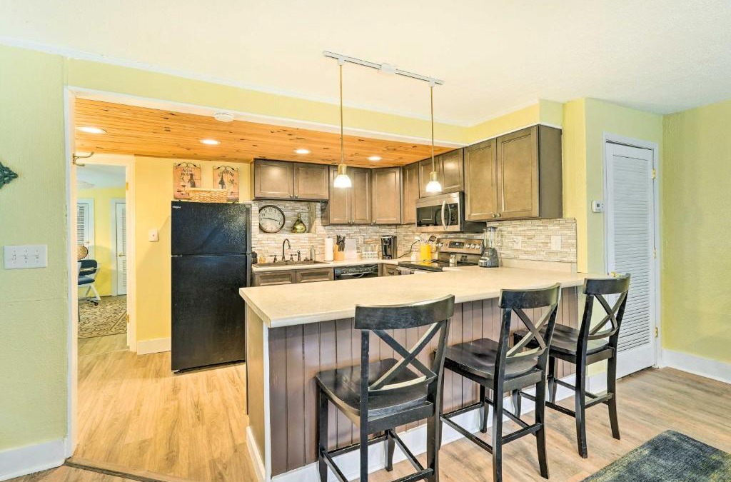 Johnson City House | Johnson City Vacation Rental 1 Block to ETSU