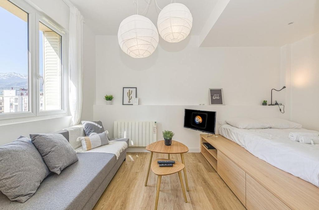 Quartier des Eaux-Claires Apartment | Joli appartement - wifi - Vallier Catane
