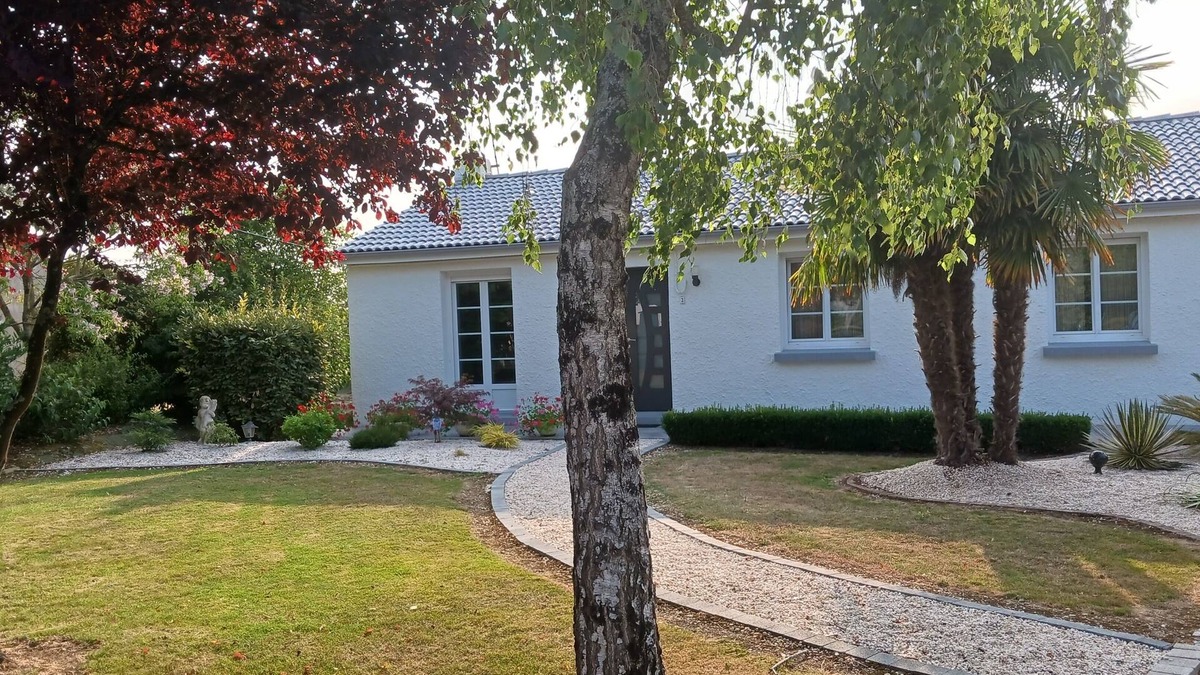 Saint-Lumine-de-Coutais Villa | Jolie Maison de Campagne au Calme Proche du lac de G-lieu