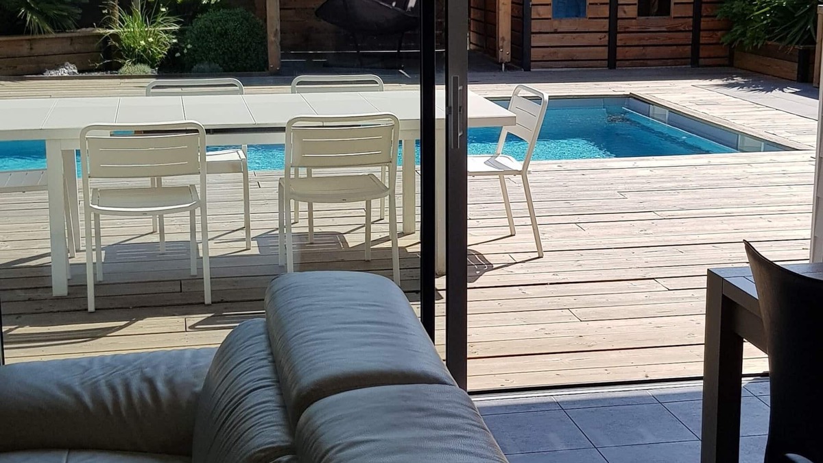 Vaire House | Jolie Maison Avec Piscine Chauffée