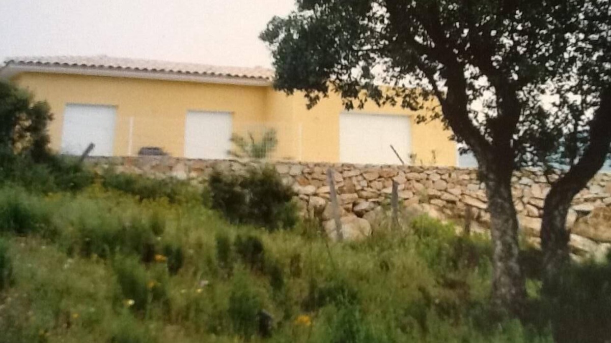 Afa Villa | Jolie Villa for 6 guests near to the sea and the mountain.
