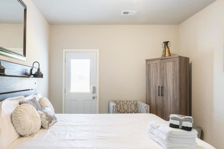 Irondale House | Jonesboro Private 1 Bed & Bath Suite 20 Mins 2 ATL
