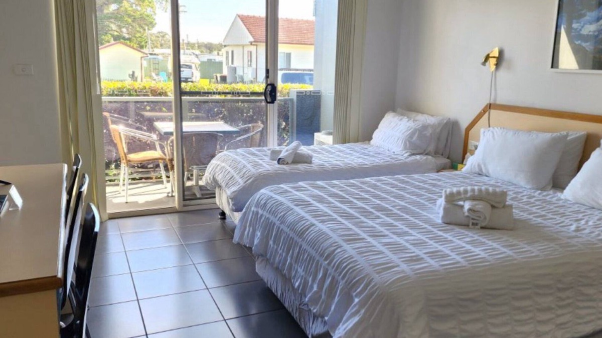 Sussex Inlet Apartment | JOPEN MOTEL UNIT 2, TOP NOTCH