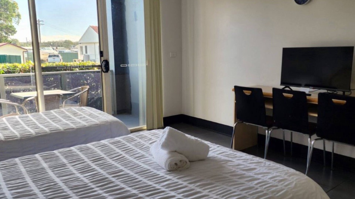Sussex Inlet Apartment | JOPEN MOTEL UNIT 3, TOP NOTCH