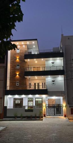 Mahmoorganj House | JOY RETREAT