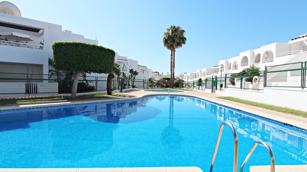 Palomares Apartment | JP Bajo - Holiday rental with private garden and parking