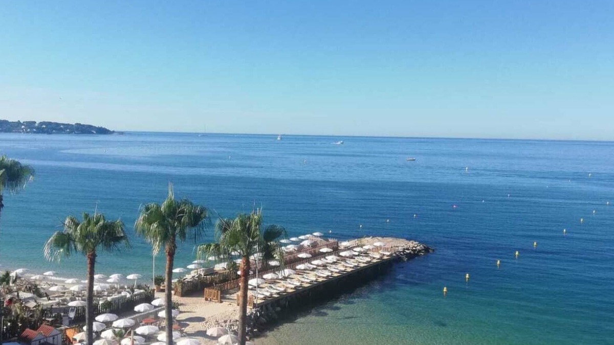 Cannes Apartment | Juan les Pins Apartment sea view