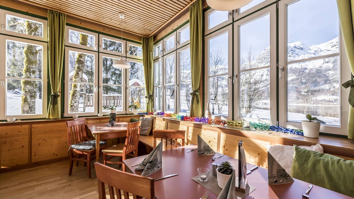 Goessl Hostel | JUFA Hotel Grundlsee