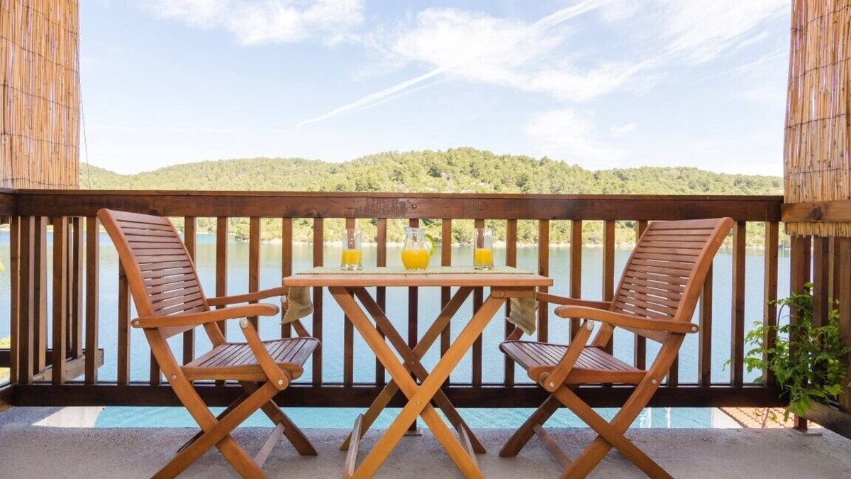 Polace Apartment | Jugo One Bedroom Apartment with Balcony and Sea View