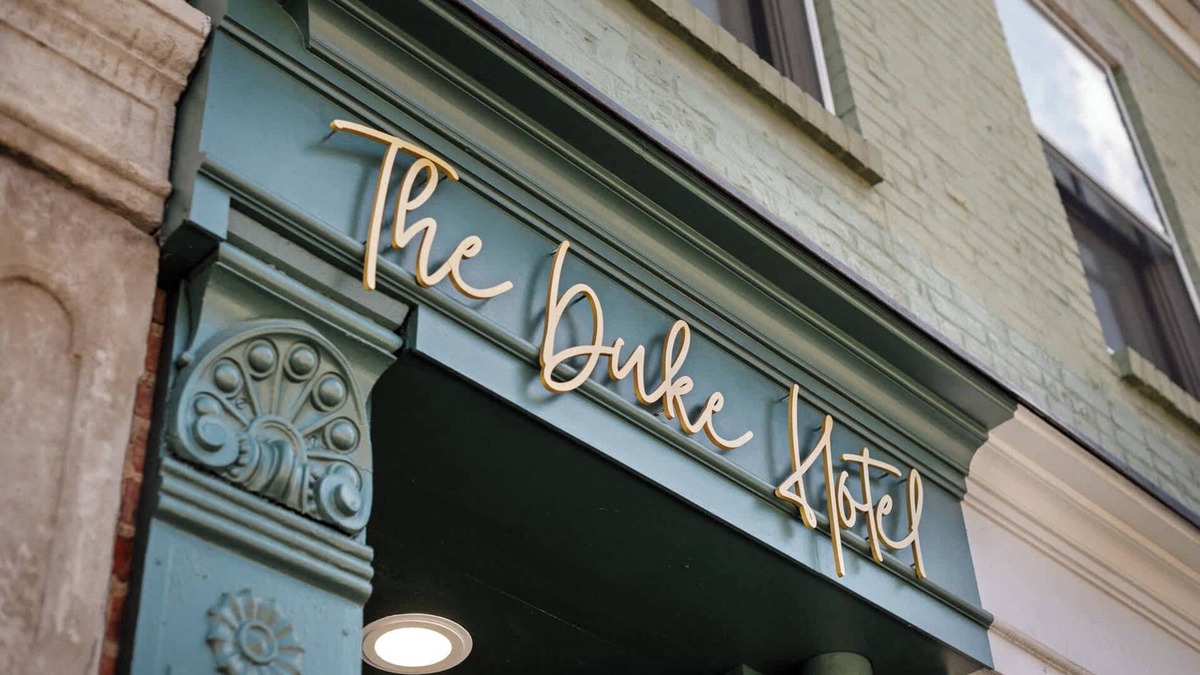 East Market District Apartment | Juke – Romantic Artist’s Retreat in Louisville