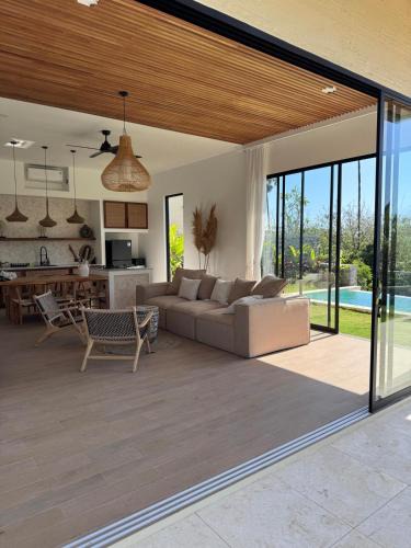Sei Pinang Villa | Julim Flora - Eco Villa