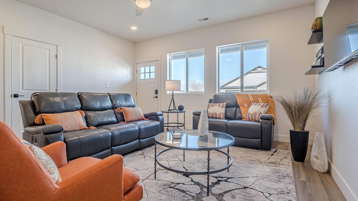 Grand Junction House | Junction Escape: Work, Wag & Roast S'mores