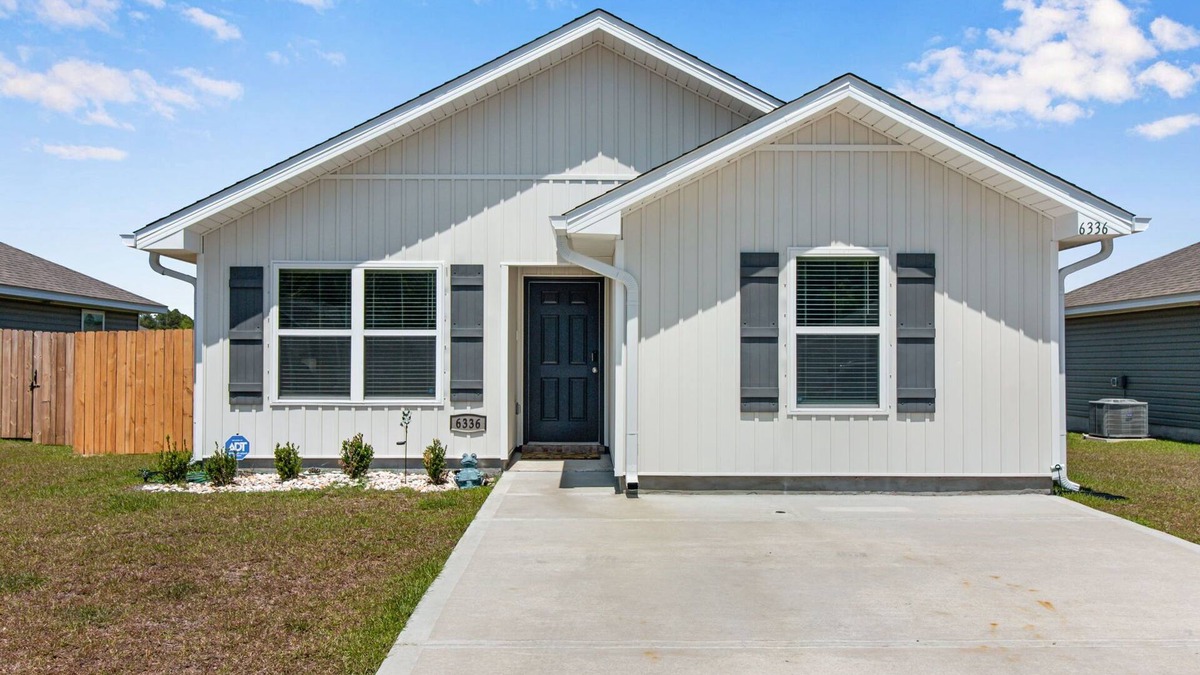 Bagdad House | June Bug Summer House