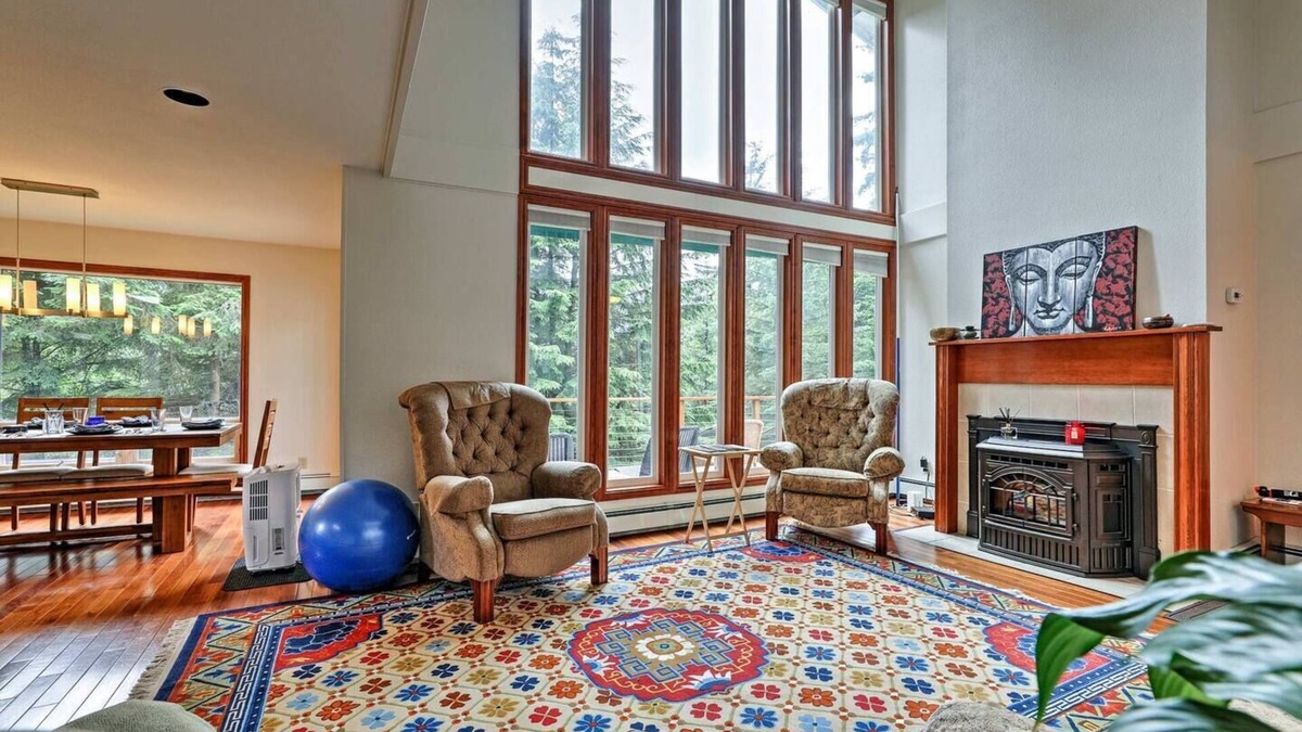 Ayano-Maysky Rayon House | Juneau Estate - Gastineau Channel-Downtown-Glaciers