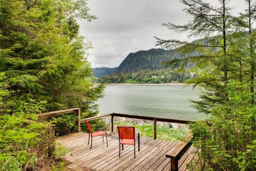 Juneau House | Juneau Vacation Home Stunning View and Beach Access