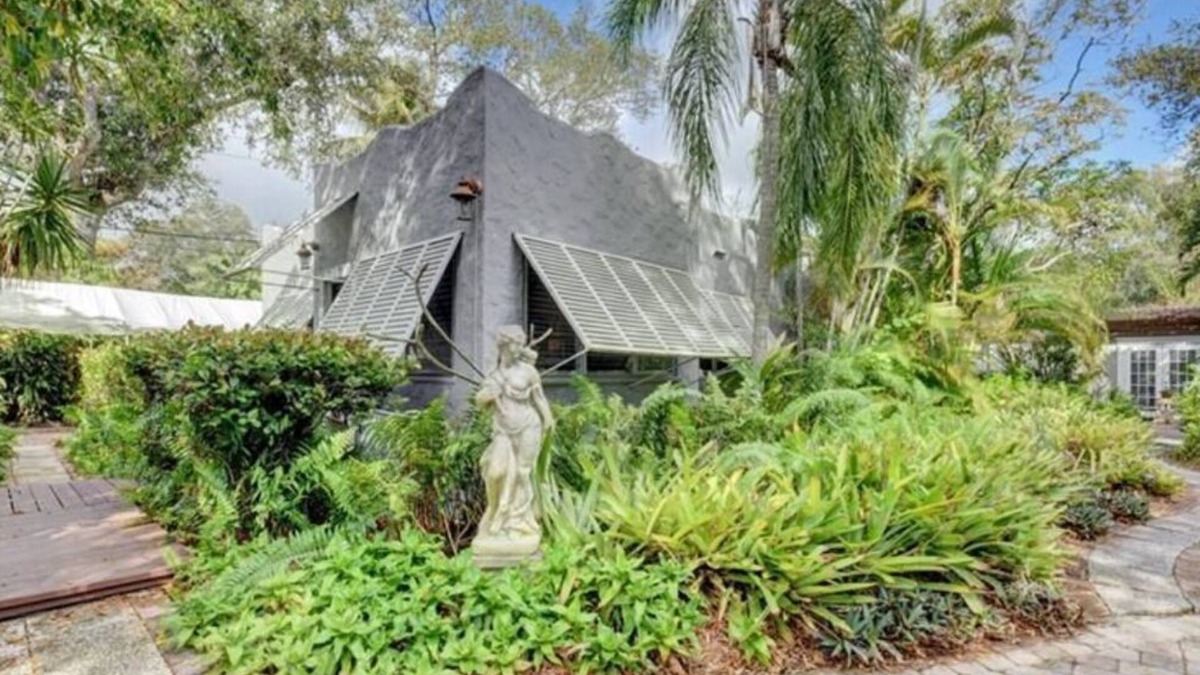 Riverside Park House | Jungle Getaway In The Heart of Ft. Lauderdale
