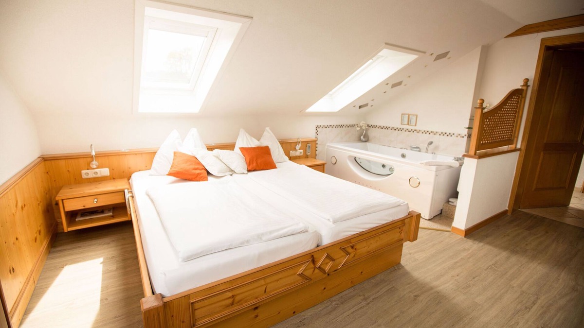 Schoerfling am Attersee Apartment | Junior Suite - Pension KNOLL am Attersee