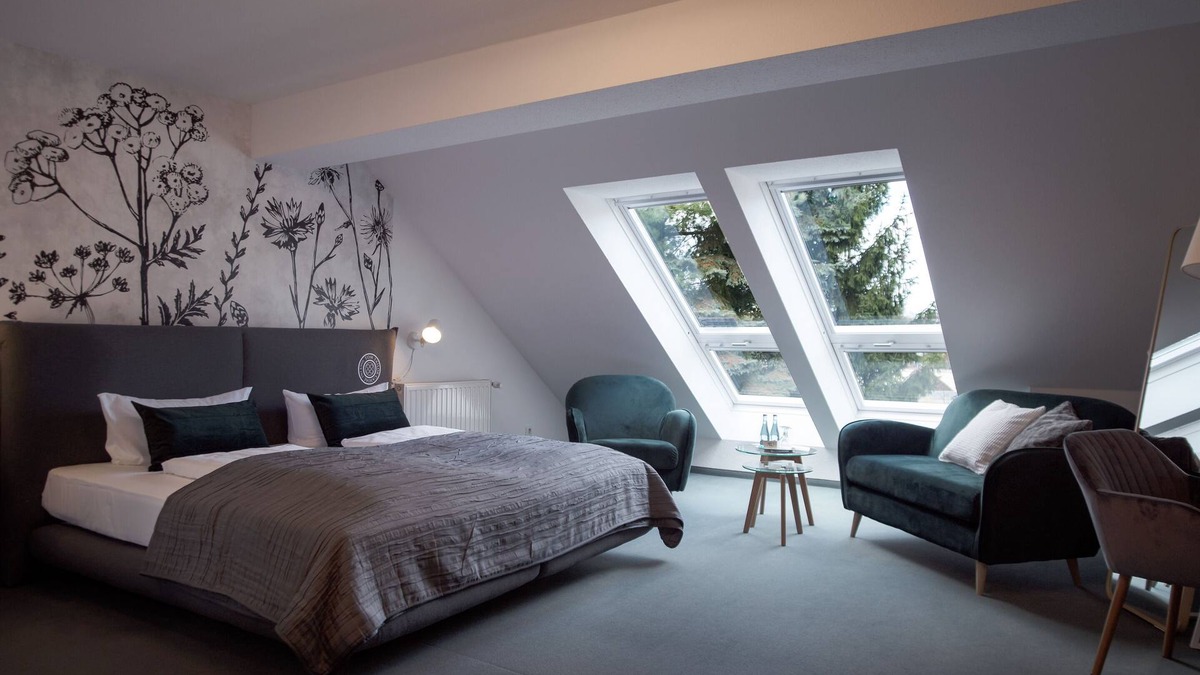 Alt-Ruppin Apartment | Juniorsuite mit Gartenblick