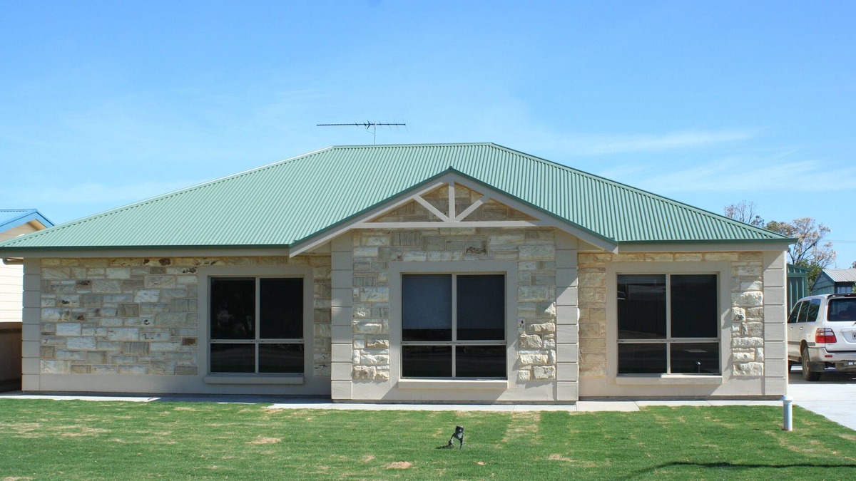 Dalrymple House | Juno Court Holiday Retreat