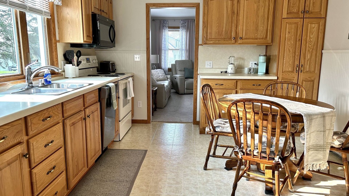 Two Harbors House | Just a hop, skip and a jump to the start of Grandma’s Marathon