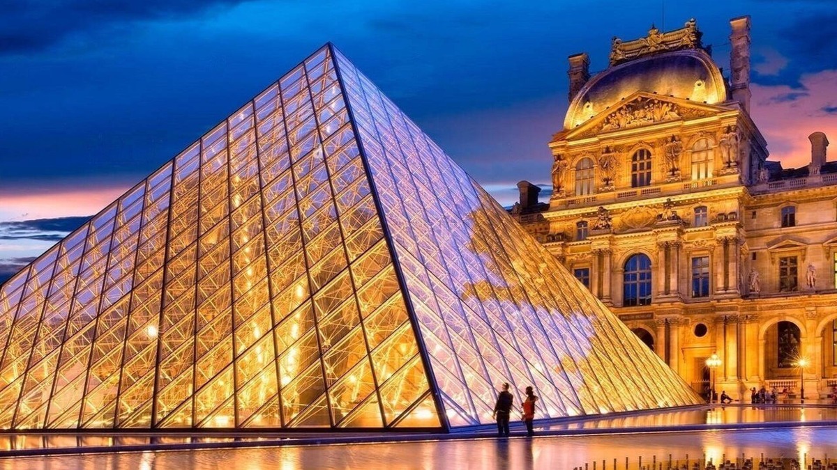 Gaillon Apartment | JUST A STONE’S THROW FROM ICONIC THE LOUVRE & PALAIS GARNIER-RUE DU 4 SEPTEMBRE